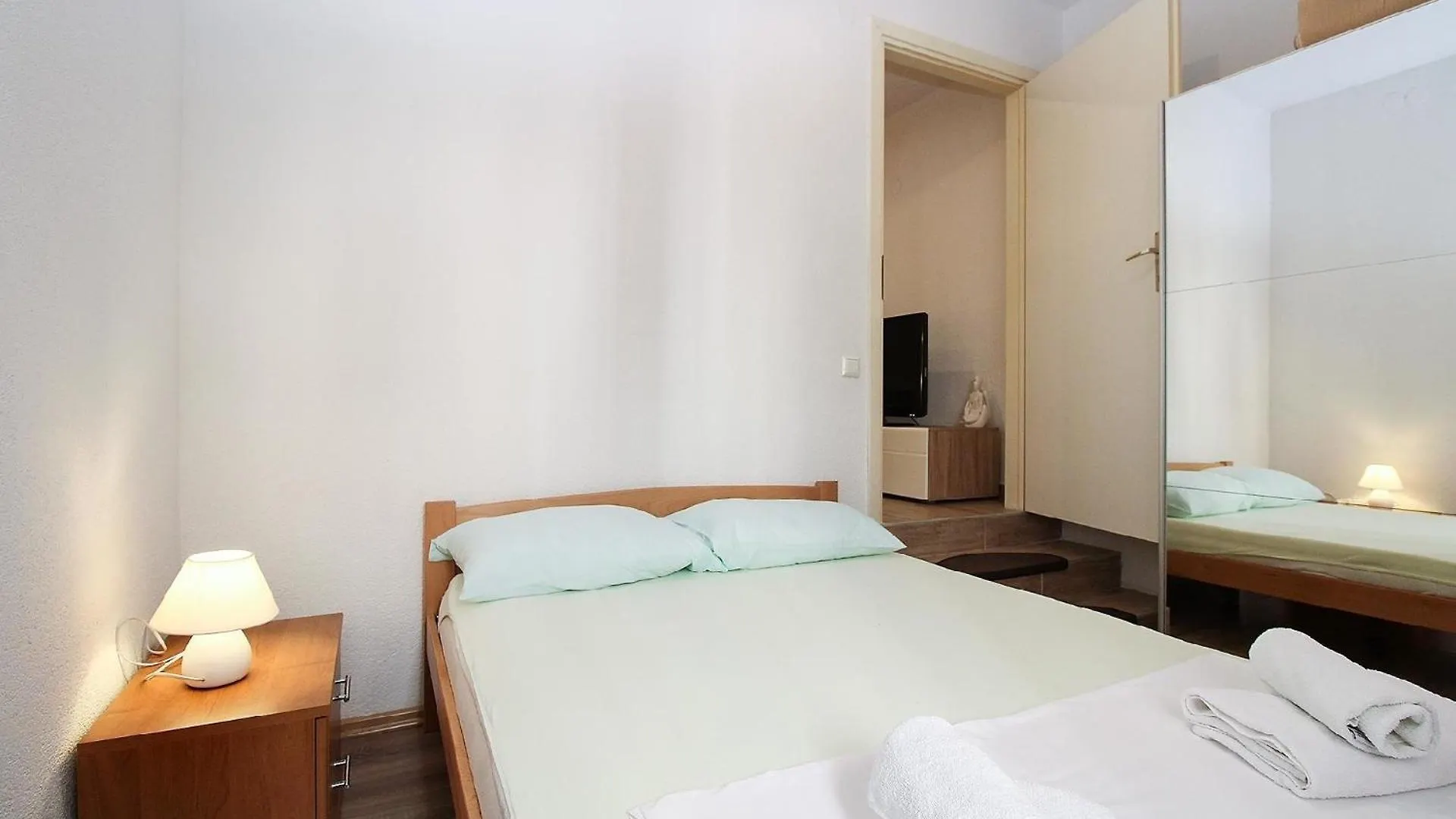 Apartment Ferienwohnung Fuer 2 Personen Ca 36 Qm In Pula, Istrien Istrische Riviera
