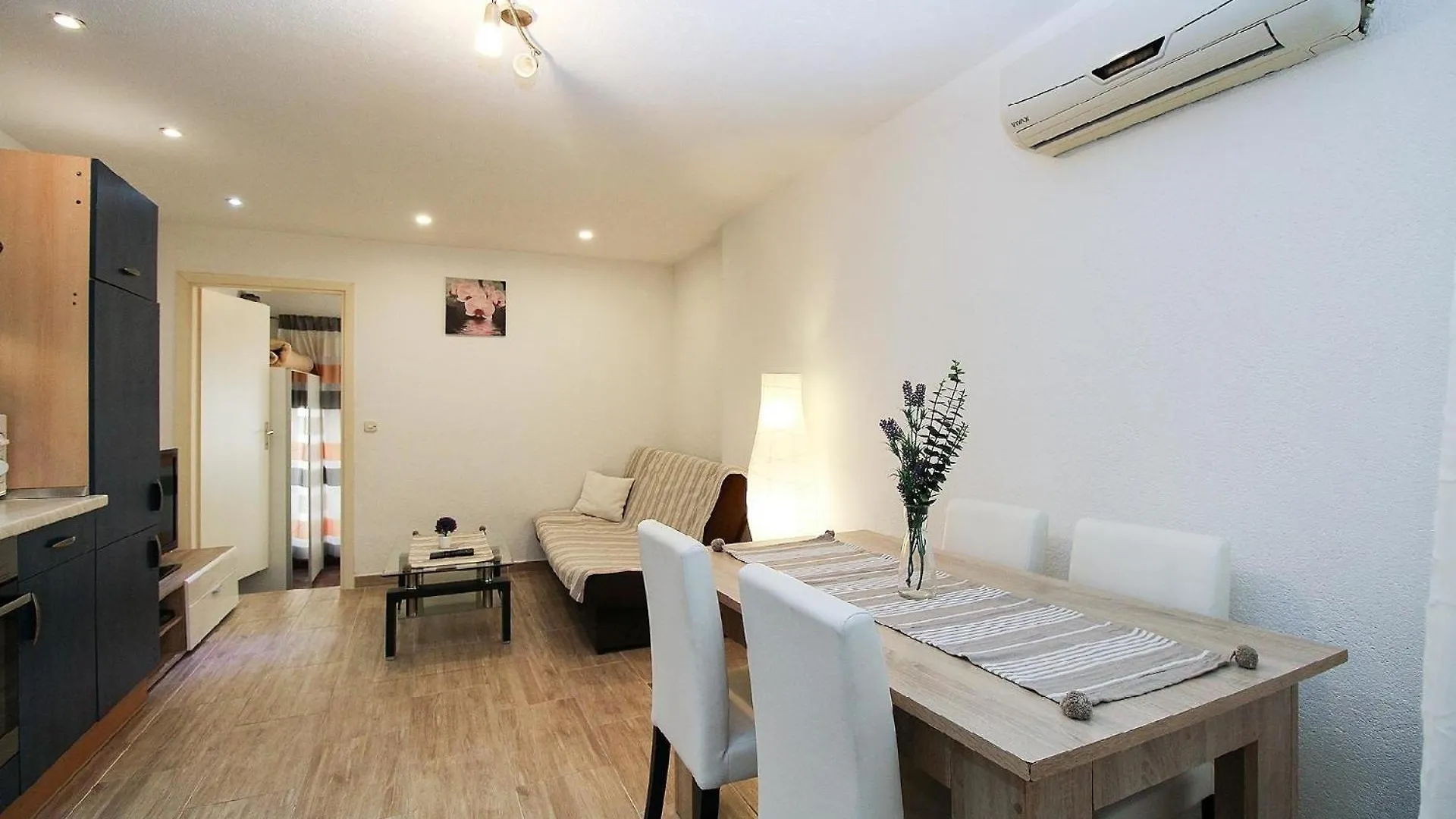 Ferienwohnung Fuer 2 Personen Ca 36 Qm In Pula, Istrien Istrische Riviera 0*, Pula
